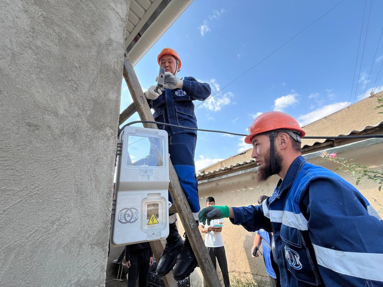 photo_5235682146373013825_y